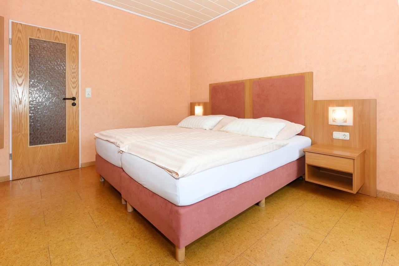 Hotel-Pension Altes Siel 벤세르시엘 외부 사진