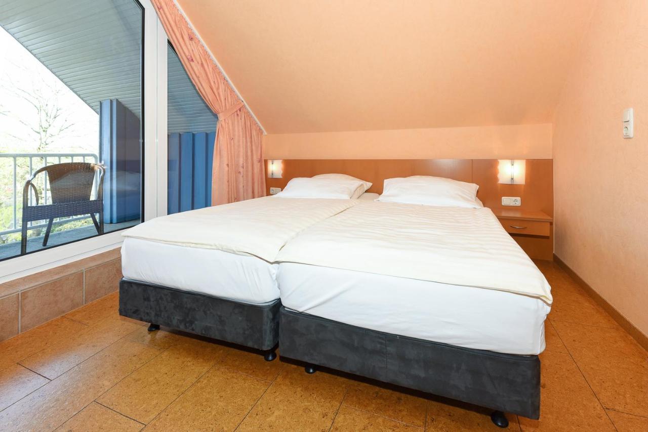 Hotel-Pension Altes Siel 벤세르시엘 외부 사진