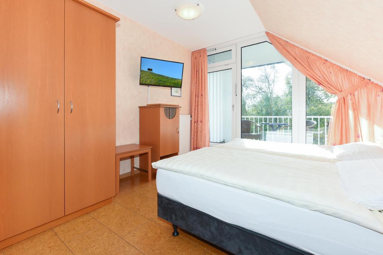 Hotel-Pension Altes Siel 벤세르시엘 외부 사진