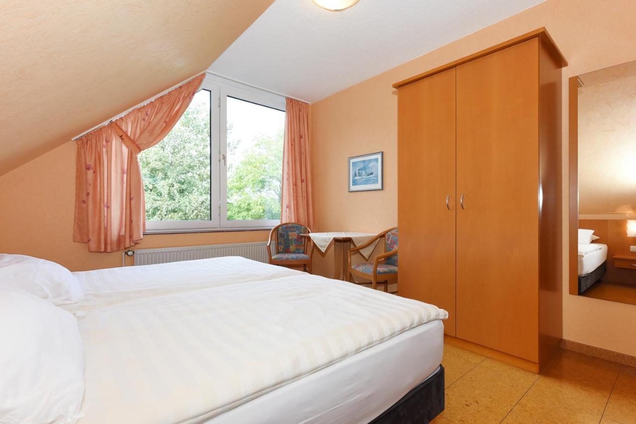 Hotel-Pension Altes Siel 벤세르시엘 외부 사진