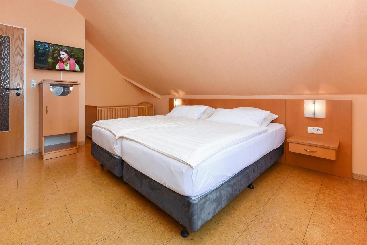 Hotel-Pension Altes Siel 벤세르시엘 외부 사진
